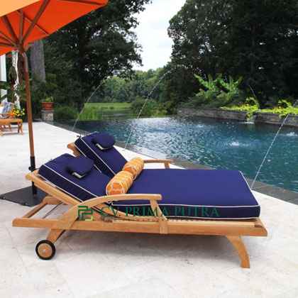 Indonesia Teak Outdoor Furniture Manufacturer | Ezra Double Teak Lounge Chair